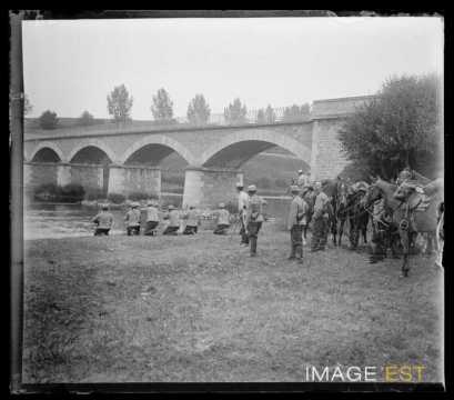 Hussards lors de manouevres militaires (Art-sur-Meurthe)